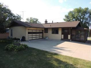 212 N 21st St, Marshalltown, IA 50158