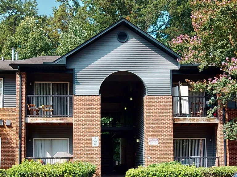 Wallace Terrace Apartments — Photo 1