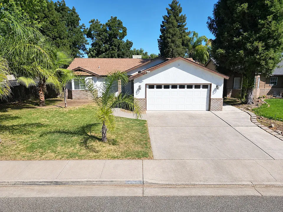 2384 Forest Ct