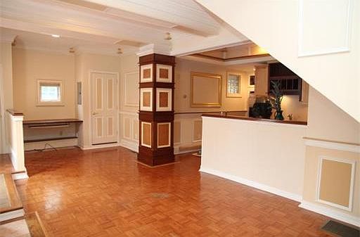 1st image of 1 Huntington Ave APT 3