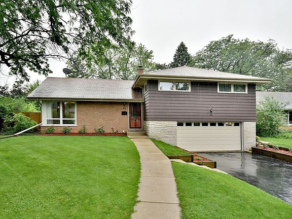 2nd image of 41 W Leslie Ln
