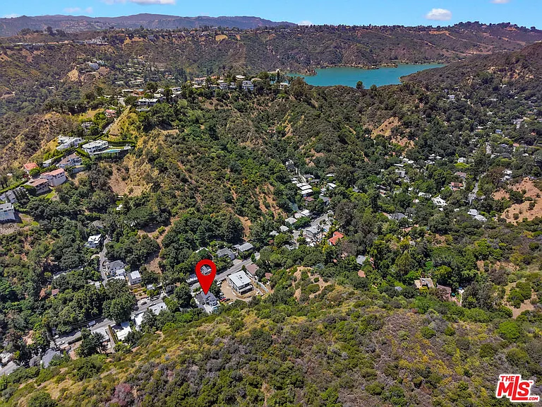1750 N Beverly Glen Blvd — Photo 41