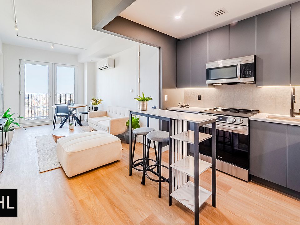 1st image of 931 Carroll St #334
