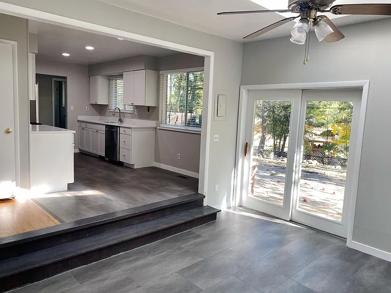 920 Miami Way — Photo 2