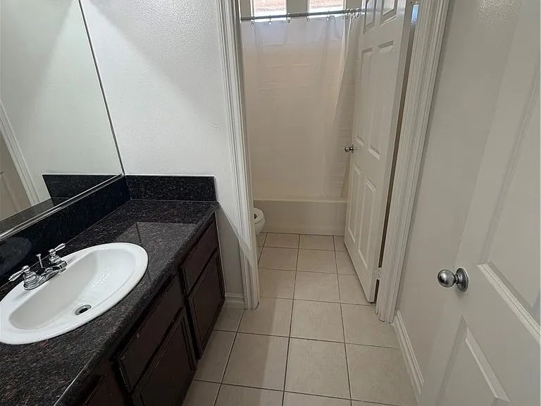 15147 Paddock St — Photo 6