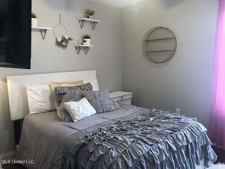 133 Blackstone Cir — Photo 18
