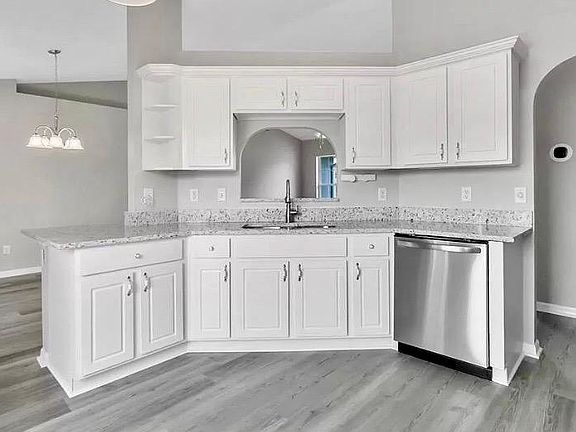3rd image of 11039 SE 173rd Pl