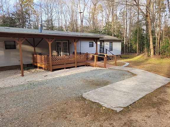 Back porch with ramp and deck.