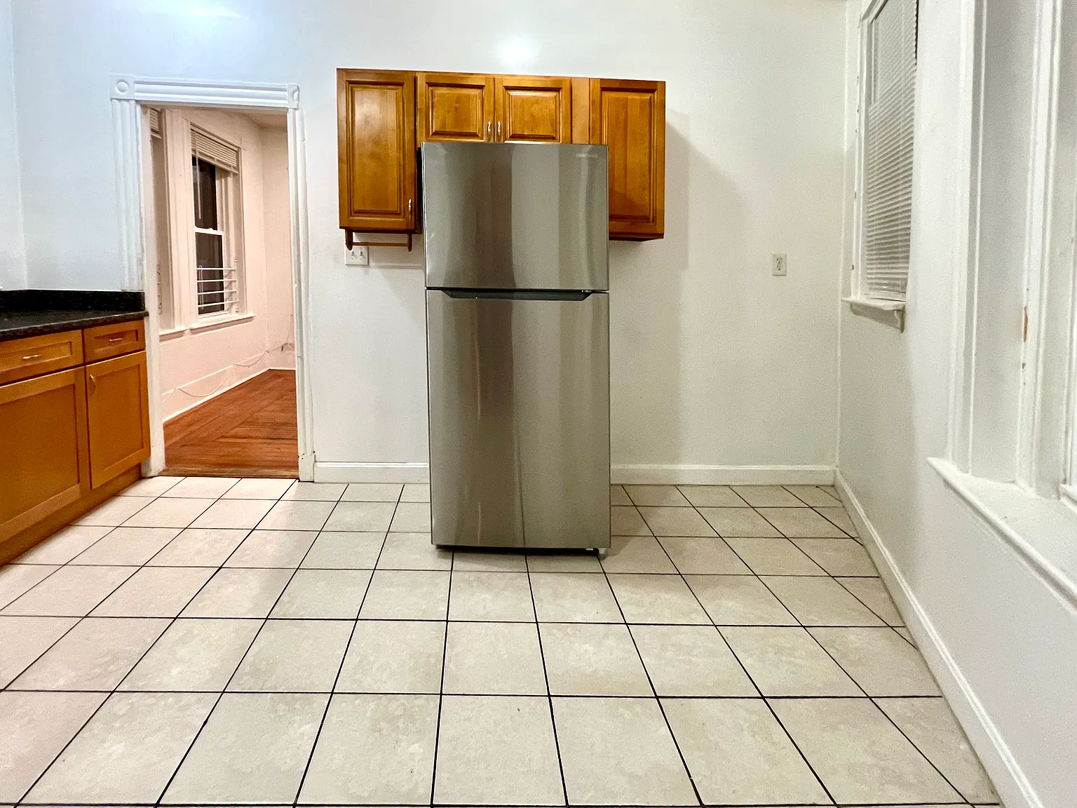 3 bed, 1650 sqft, $3,500 — Photo 2