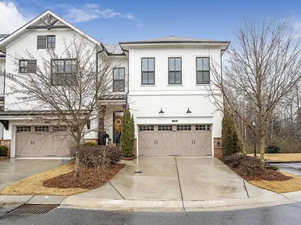 218 Phillips Ln, Alpharetta, GA 30009