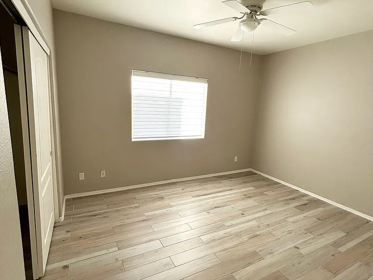 17201 N 16th Dr #3 — Photo 5