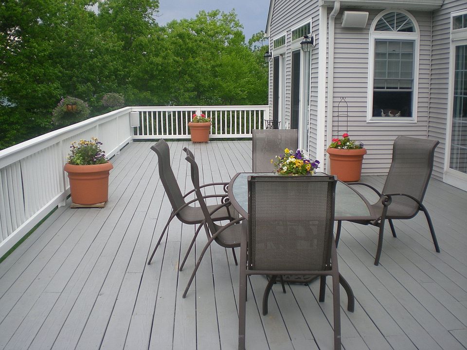 Rear Deck