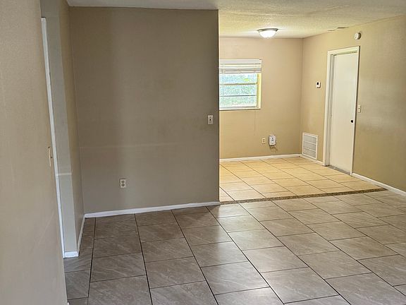 3rd image of 14556 Siplin Rd