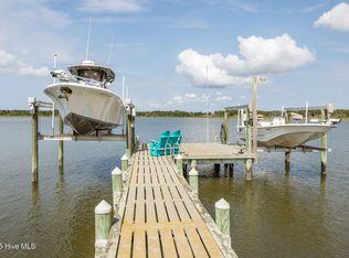 429 Live Oak Rd, Newport, NC 28570
