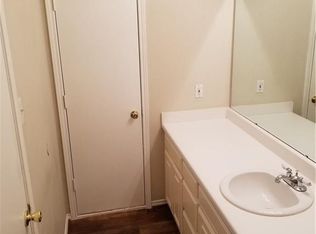 2101 Greenview Dr, Carrollton, TX 75010