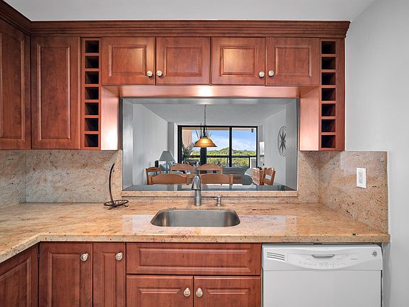 2nd image of 2555 Collins Ave #820