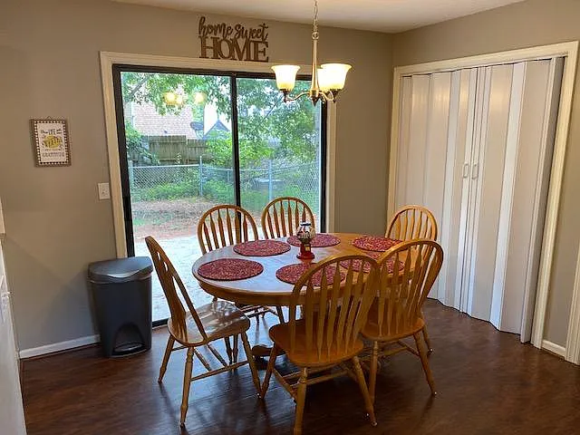 103 Wyeth Ln — Photo 7