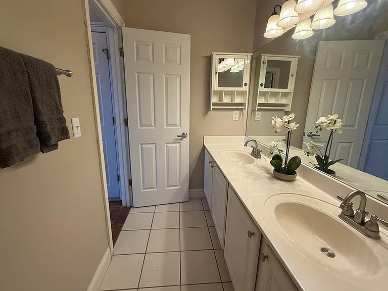 5 Laguna St #104 — Photo 15