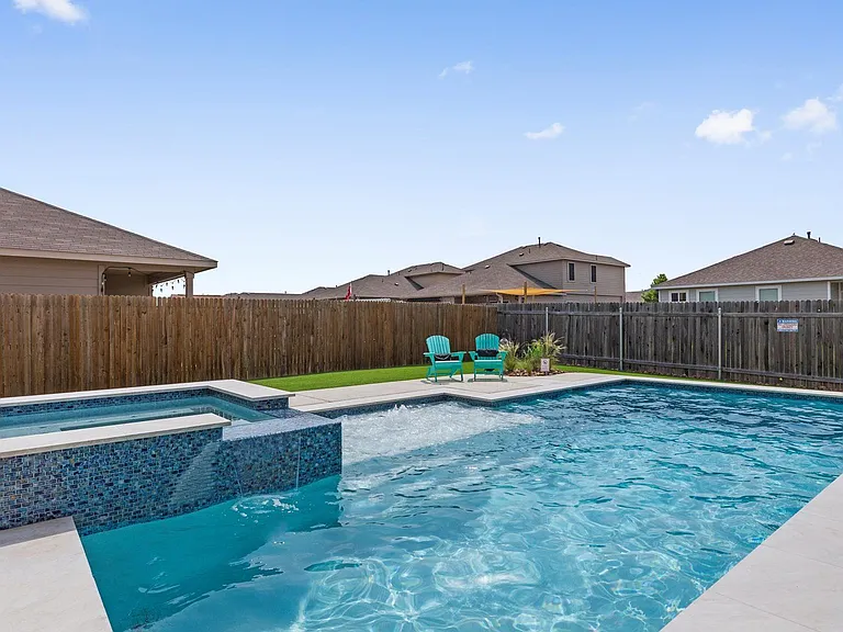 2826 Wolfcreek — Photo 3