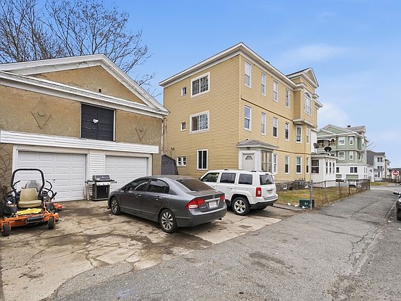 2nd image of 61 Cohasset St