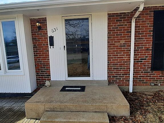 2nd image of 631 Chopin Dr