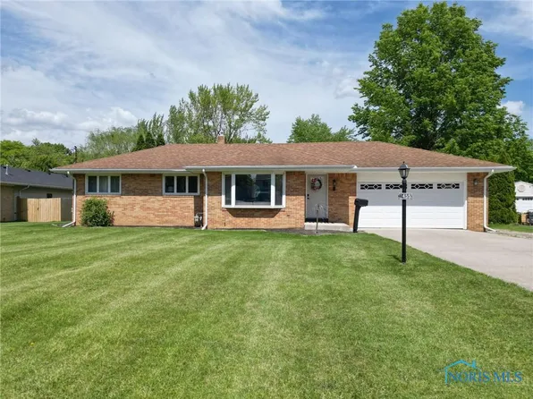2455 Green Valley Dr, Toledo, OH 43614