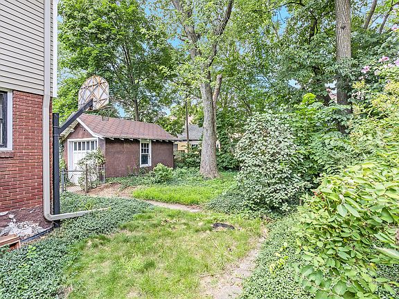 5th image of 81 Latta St