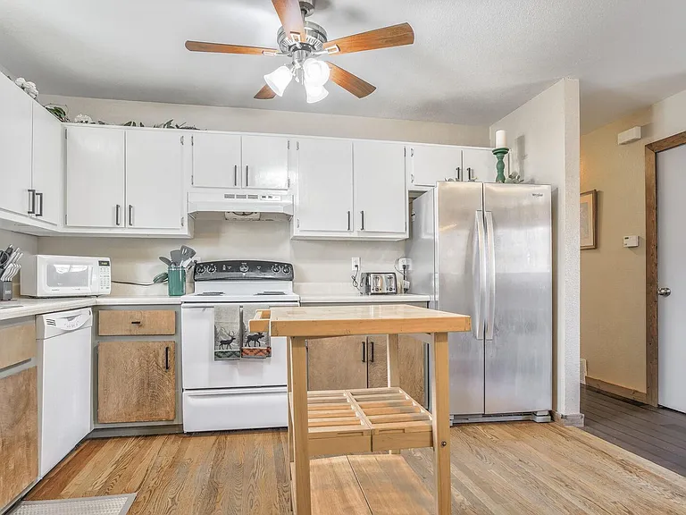 730 Beldon Dr — Photo 10