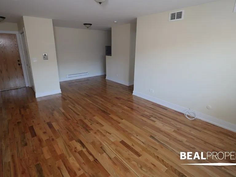 555 W Arlington Pl #405 — Photo 1