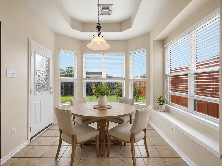 6642 Redberry Glen Ln — Photo 6