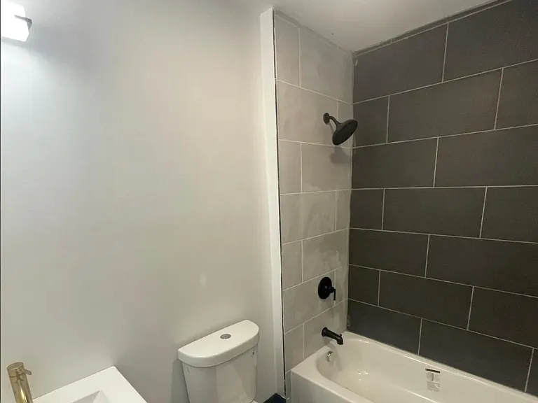 10 Thomas St #1C — Photo 6