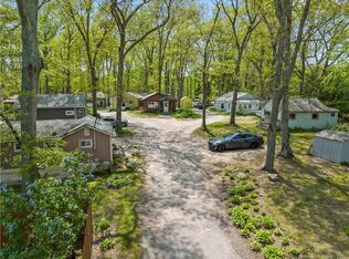 178 W Main St E, Niantic, CT 06357