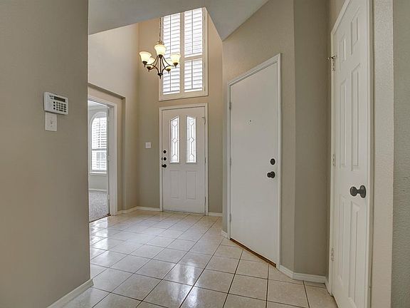 2nd image of 617 Bella Vista Dr
