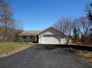 W6501 Woodhaven Cres, Wautoma, WI 54982