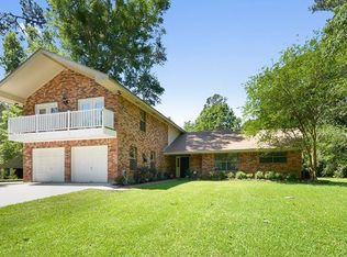 1120 Bayou Dr, Mandeville, LA 70448