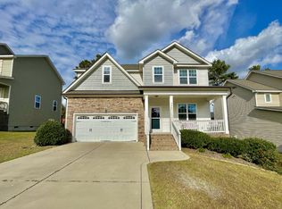 385 Falls Creek Dr, Spring Lake, NC 28390