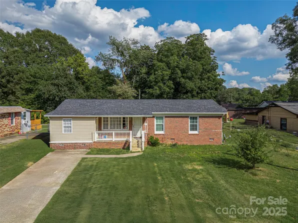 3030 Randy Dr, Gastonia, NC 28052