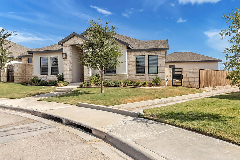 4 bed, 3.5 bath, 2785 sqft, $5,500 — Photo 3