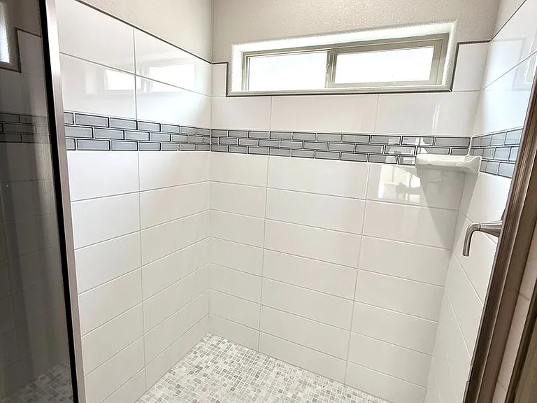 3368 N Apache St — Photo 33