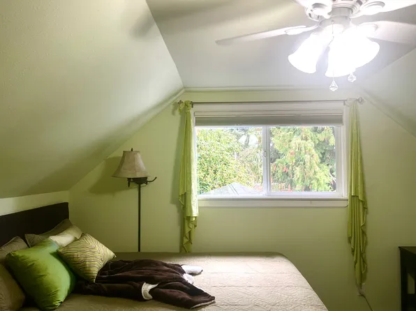 7819 NE 145th St, Kirkland, WA 98034