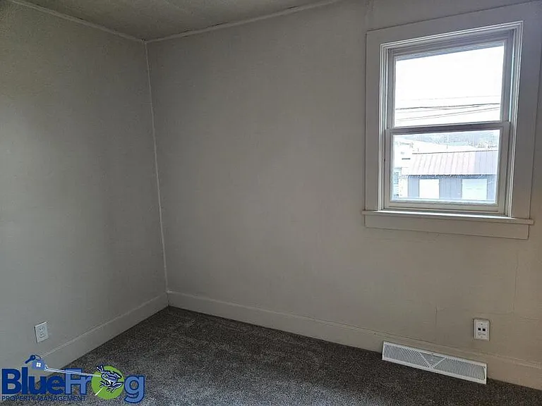 311 Main Ave — Photo 7