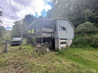 71 Catawba Rd, Fairmont, WV 26554