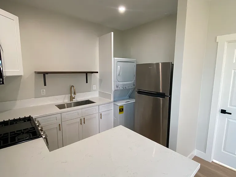 5076 La Paz Dr — Photo 4