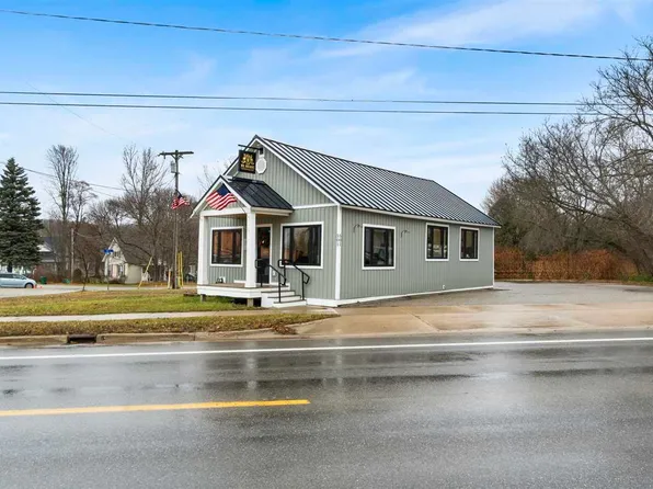 501 Boyne Ave, Boyne City, MI 49712