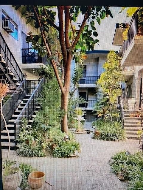 1st image of 7718 Norton Ave APT 5