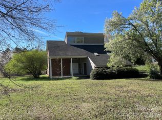 6174 Center Grove Rd, Kershaw, SC 29067