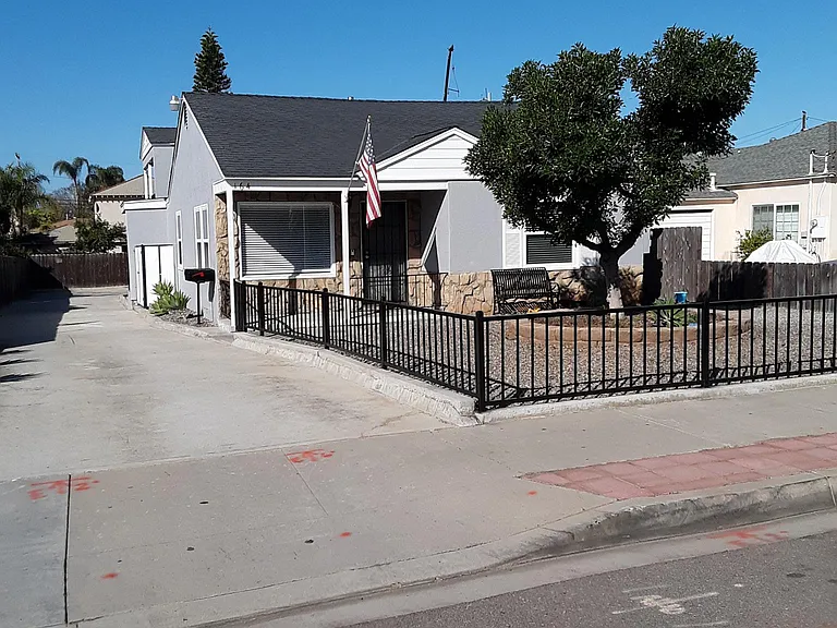 164 4th Ave #B — Photo 19