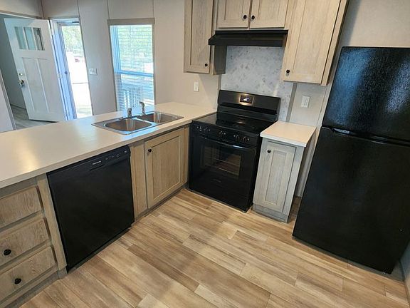 2nd image of 6539 Townsend Rd #31