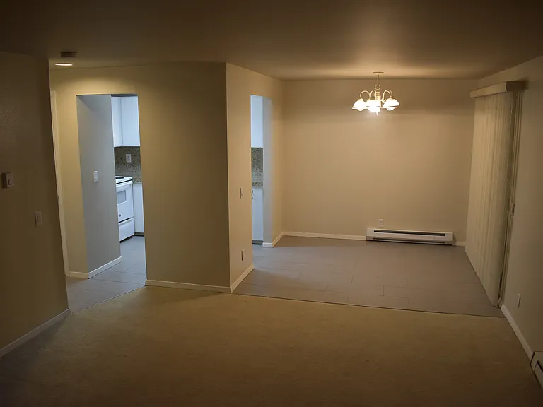 6107 NE 194th Pl #4 — Photo 17