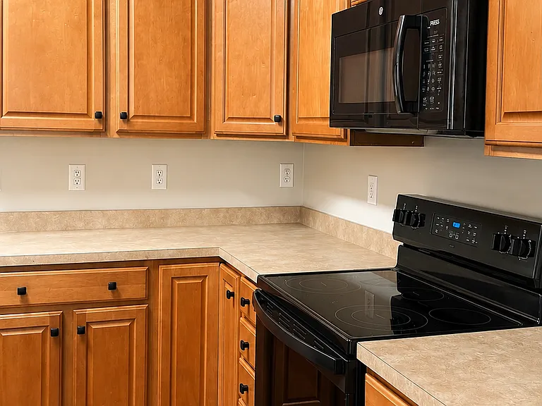 17239 Knoxwood Dr — Photo 10